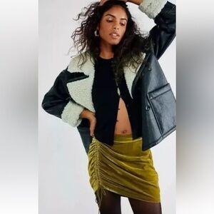 Free People Vivienne Velvet Mini Skirt Womens Size 2 (1039)